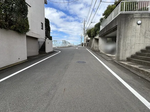 前面道路と周辺環境