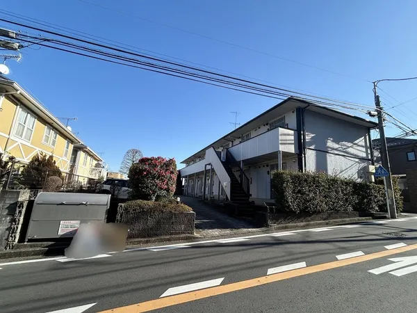 前面道路含む外観