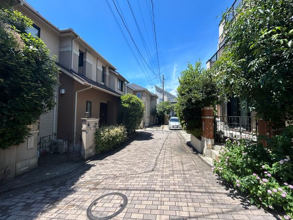 港北区篠原台町(戸建) 前面道路含む外観