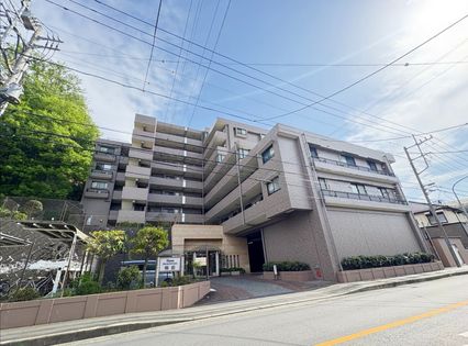 日神パレステージ鴨居 外観