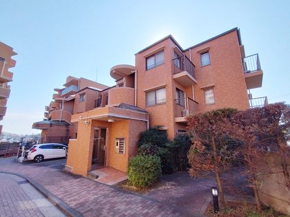 ファミールガーデン横浜小机 参番館 外観