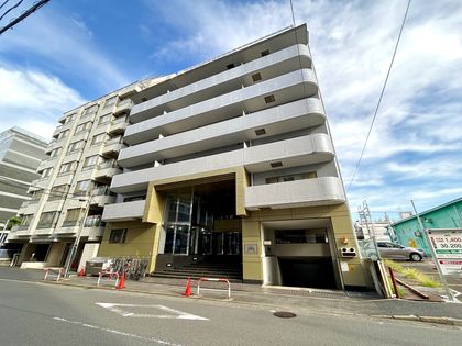 ライオンズプラザ新横浜 外観