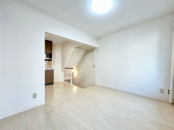 グリーンヒル大倉山 C棟 リビング