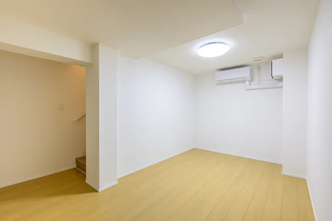 101号室地下