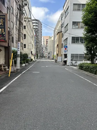 南東側前面道路