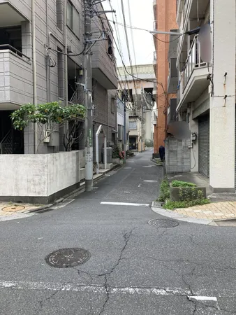 北側前面道路