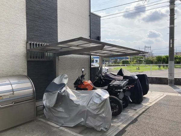 バイク置場