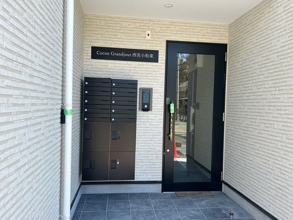 西宮市小松東町 新築一棟アパート エントランス
