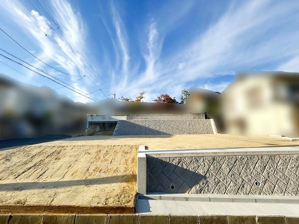 古江台1丁目 土地 前面道路含む外観