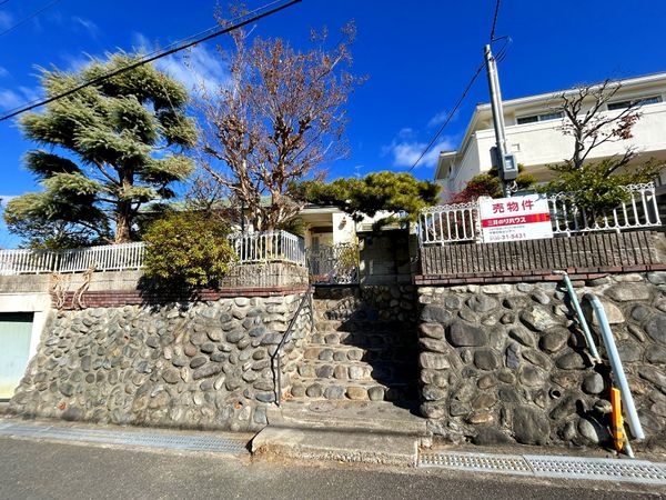 豊中市緑丘3丁目 土地 前面道路含む外観 豊中市緑丘3丁目 土地 前面道路含む外観