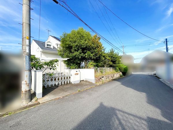 吹田市青山台3丁目 古家付き土地 土地写真 吹田市青山台3丁目 古家付き土地 土地写真