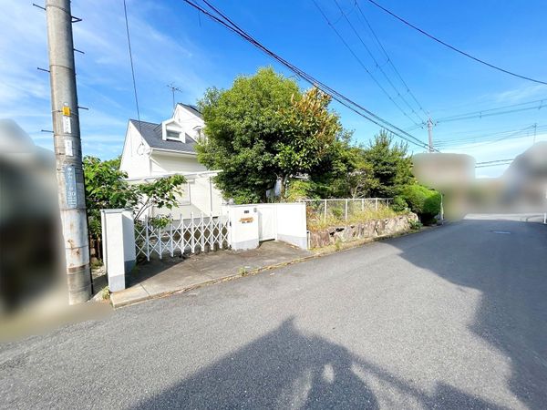 吹田市青山台3丁目 古家付き土地 土地写真 吹田市青山台3丁目 古家付き土地 土地写真