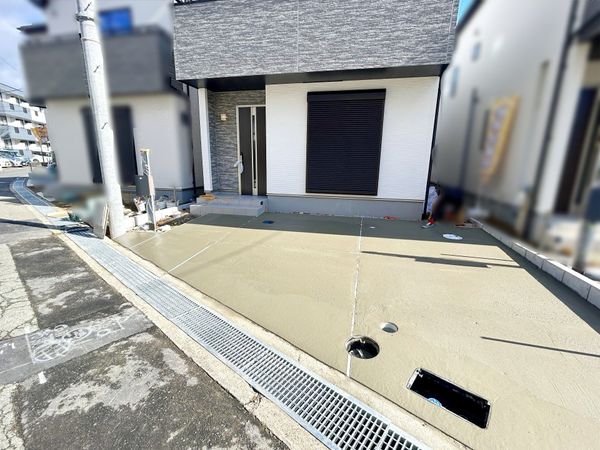 箕面市半町3丁目B号棟 新築戸建 駐車場 箕面市半町3丁目B号棟 新築戸建 駐車場