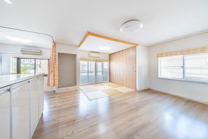 豊中市西泉丘1丁目 戸建 リビング 豊中市西泉丘1丁目 戸建 リビング