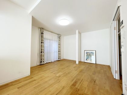 箕面市桜井2丁目 戸建住宅 リビング