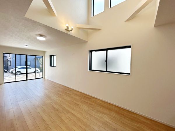 箕面市稲2丁目 1号棟 リビング