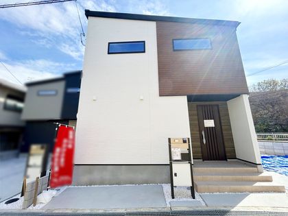 箕面市粟生間谷東1丁目 戸建 外観