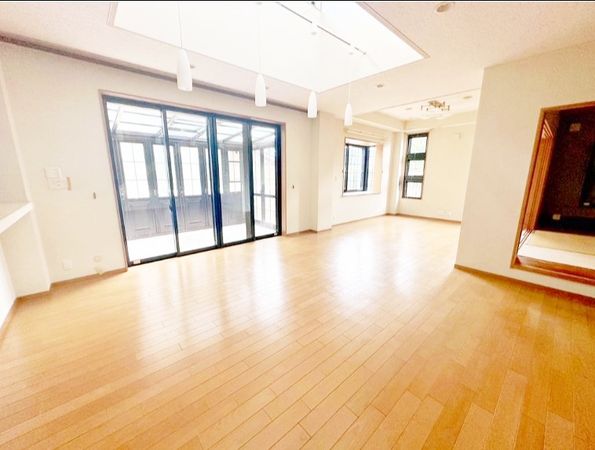 豊中市東豊中町1丁目 戸建 リビング 豊中市東豊中町1丁目 戸建 リビング