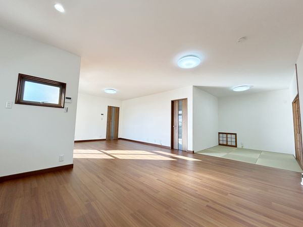 箕面市箕面3丁目 戸建 リビング 箕面市箕面3丁目 戸建 リビング