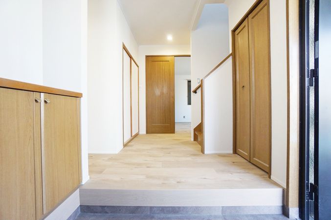 箕面市稲1丁目 戸建 玄関 箕面市稲1丁目 戸建 玄関