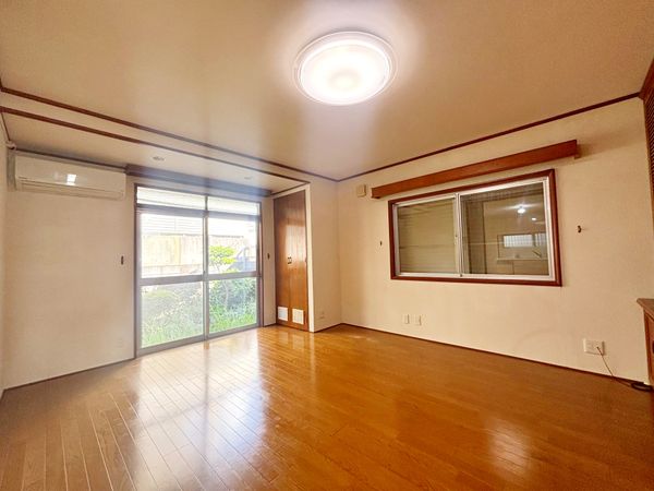 豊中市緑丘3丁目 戸建 リビング 豊中市緑丘3丁目 戸建 リビング