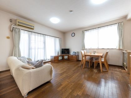 サントピア桃山台 リビング