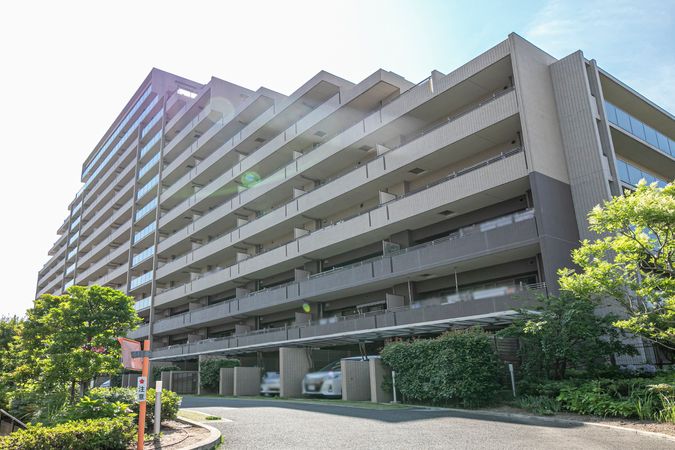 ジオ千里桃山台 5番館 外観