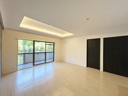 ジオ緑地公園 4番館 リビング