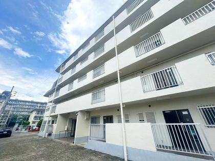 メゾンドール千里泉ヶ丘 参号館 外観