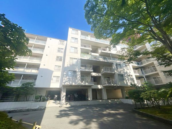 シーアイハイツ千里桃山台 C棟 外観