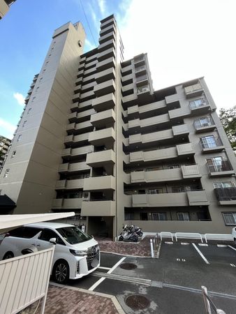 千里中央パーク・ヒルズF棟 外観