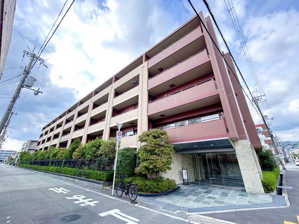 メゾンドール箕面 外観