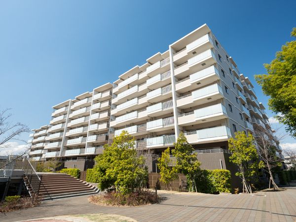 グランロジュマン豊中少路D街区 外観