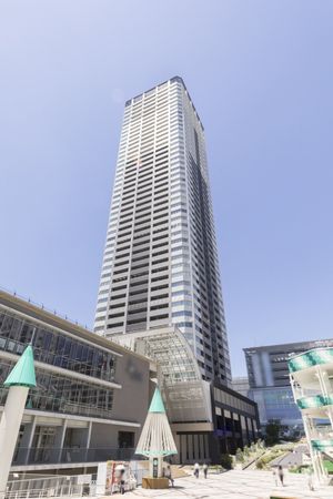 ザ・千里タワー 外観