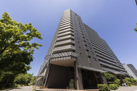 ディーグラフォート千里中央 外観