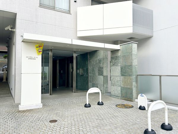ルネブラン・クール北千里古江台 エントランス エントランス