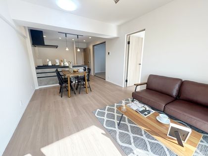 プレジデント箕面 B棟 リビング