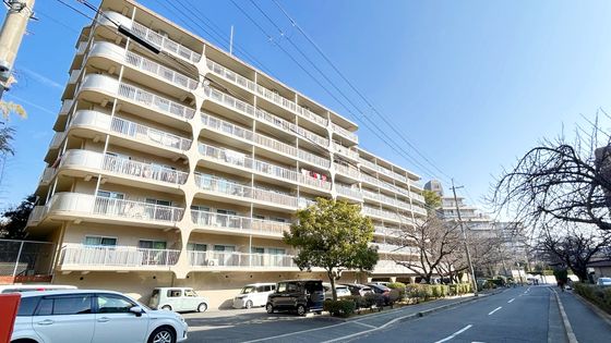 千里一条池スカイハイツ D棟 外観