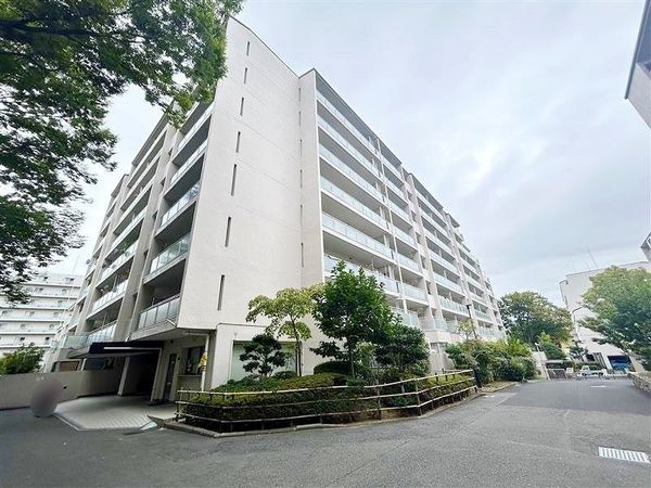 シーアイハイツ千里桃山台D棟 外観