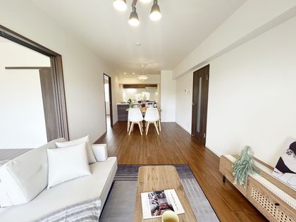 シーアイハイツ千里桃山台C棟 リビング