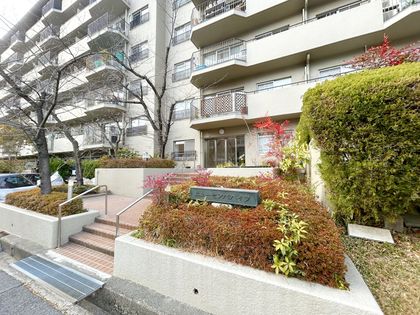 ニューセンバハイツ 外観