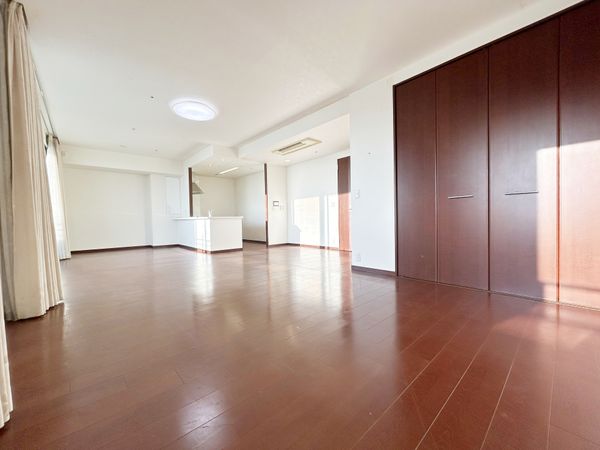 千里中央アインス リビング