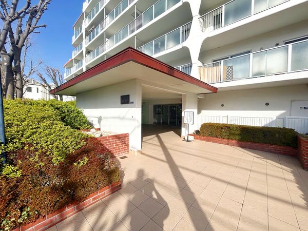 豊中緑ヶ丘サンハイツ B棟 エントランス