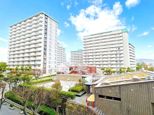 朝日プラザ千里 A棟 外観 朝日プラザ千里 A棟 外観