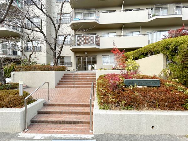 ニューセンバハイツ エントランス ニューセンバハイツ エントランス