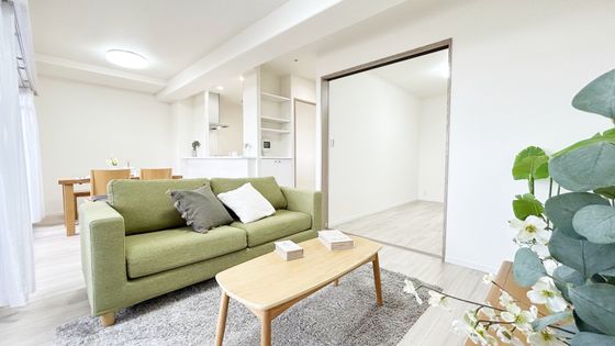 メロディーハイム千里万博公園 リビング