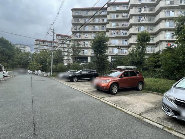 グリーンヒル東箕面 駐車場 グリーンヒル東箕面 駐車場