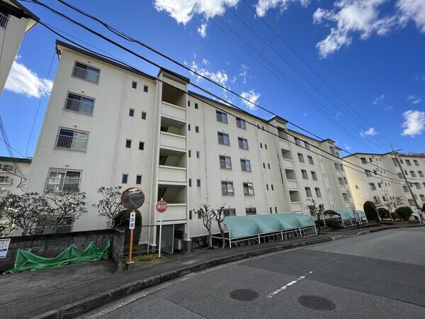 ライオンズマンションみのおB棟 外観 ライオンズマンションみのおB棟 外観