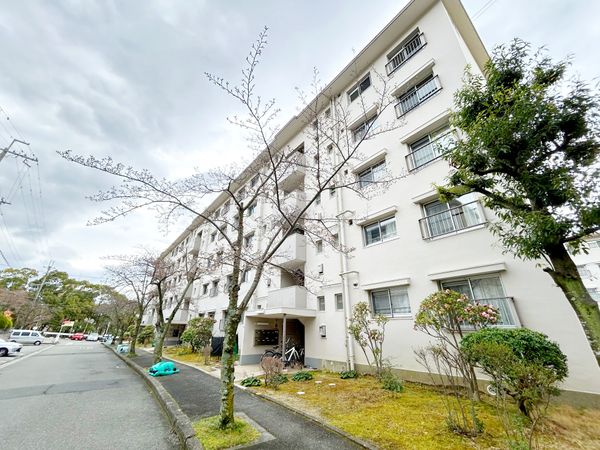 箕面如意谷住宅 19号棟 外観 箕面如意谷住宅 19号棟 外観