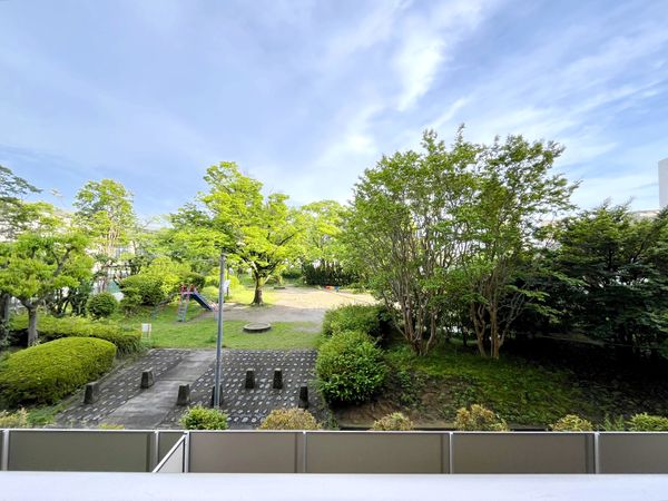 桃山台ヒルズ 住戸からの眺望写真
